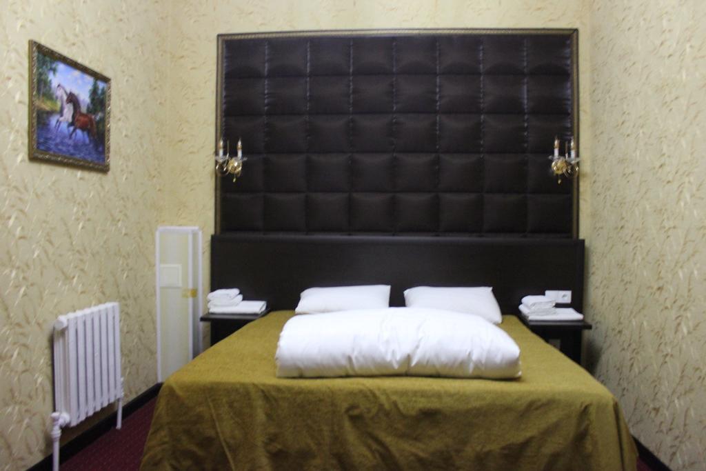 Home Hotel Astana Habitación foto