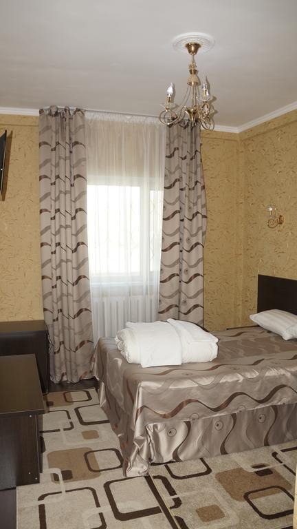 Home Hotel Astana Exterior foto