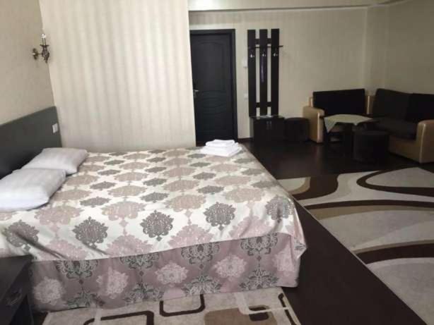 Home Hotel Astana Exterior foto